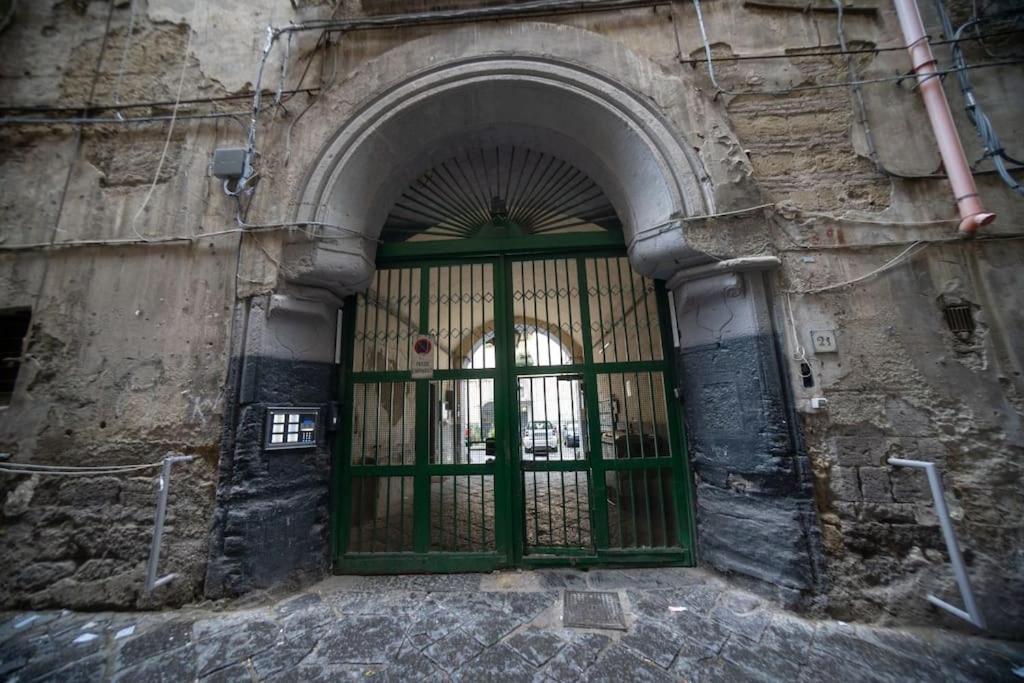Home Nonna Sabina - Centro Storico Napoli Bagian luar foto