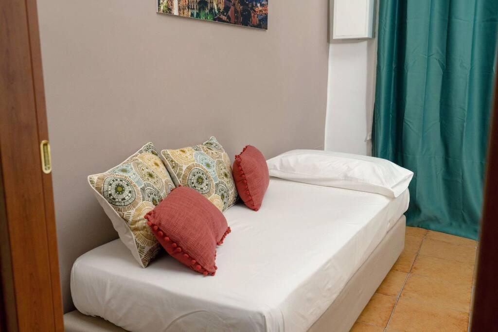 Home Nonna Sabina - Centro Storico Napoli Bagian luar foto