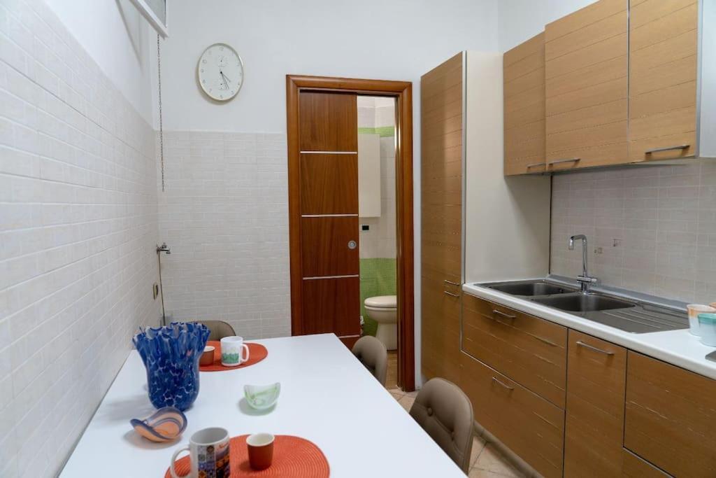 Home Nonna Sabina - Centro Storico Napoli Bagian luar foto