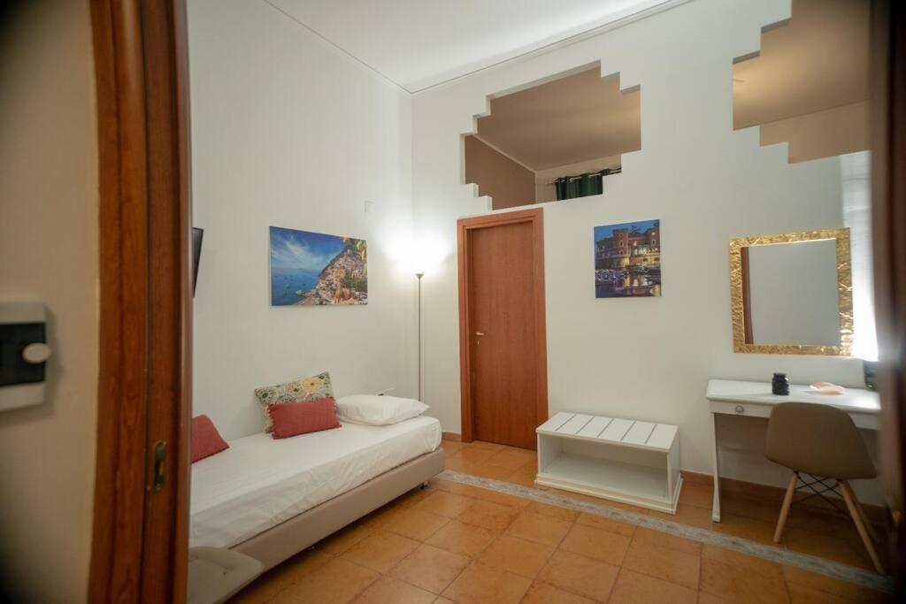 Home Nonna Sabina - Centro Storico Napoli Bagian luar foto