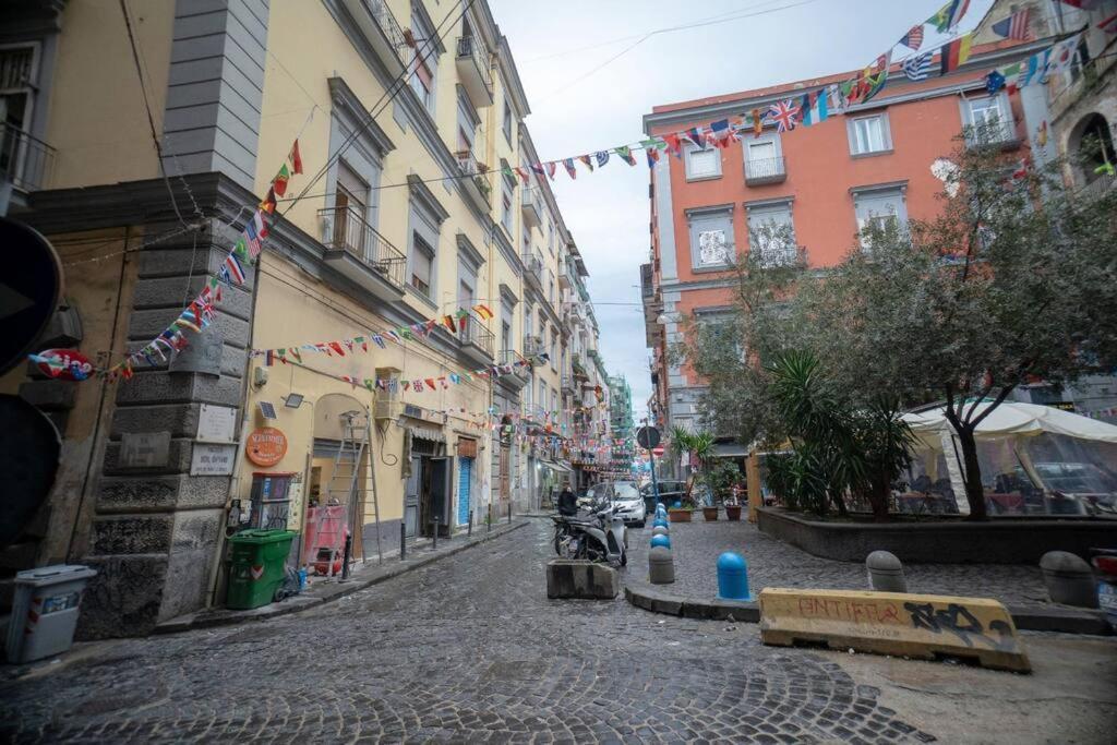 Home Nonna Sabina - Centro Storico Napoli Bagian luar foto